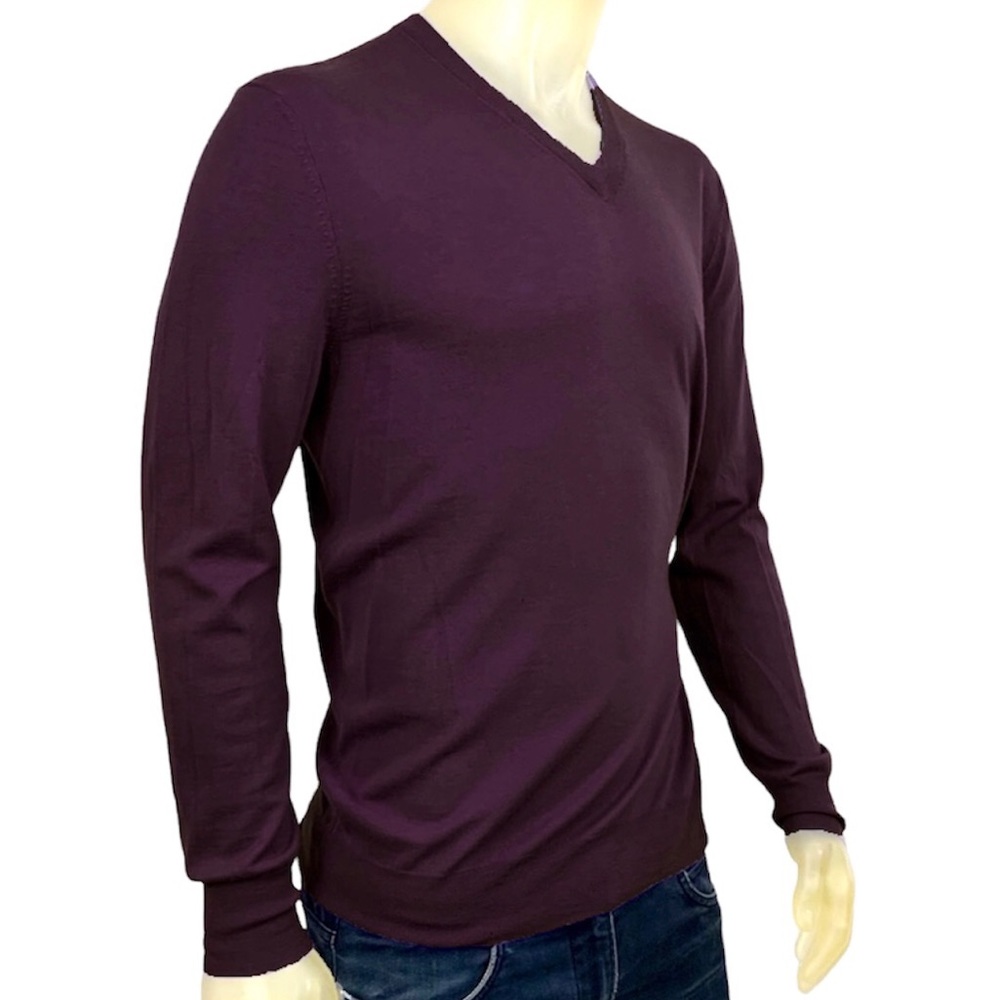 NWT Saks Fifth Ave Merino Wool Sweater V—Neck Lightweight Soft Gift